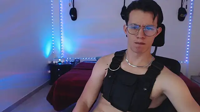 Brandon_starkk Show in webcam