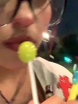 LilithMonette XXX чат на живо