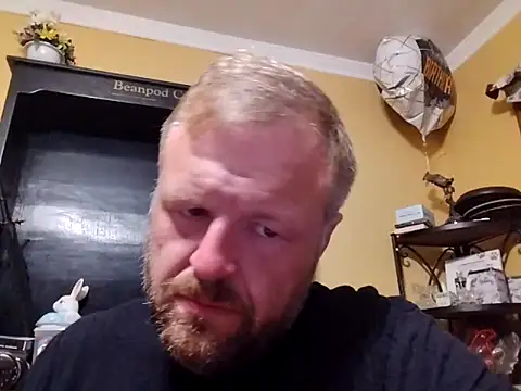 TheOneDonShaun Show in webcam