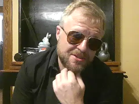 TheOneDonShaun Show in webcam