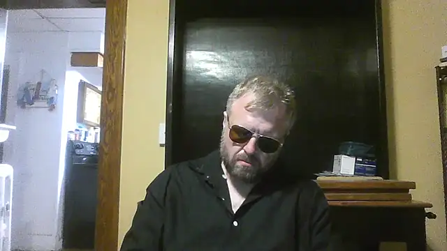 TheOneDonShaun Show in webcam