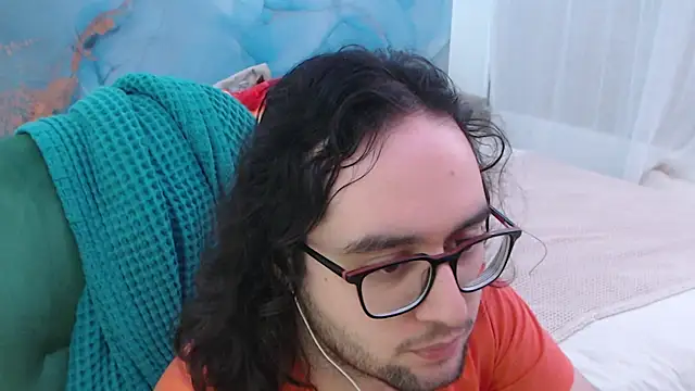 eren_jaeger2000 Show in webcam
