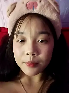 Baa-bee22 Adlı Modelin Canlı XXX Sohbeti