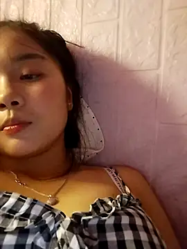 Baa-bee22's Webcam Show