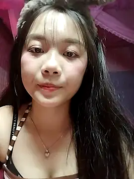 Baa-bee22 Adlı Modelin Canlı XXX Sohbeti