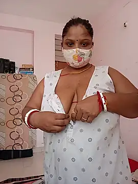 CUTE-LOVE-SWEETS' Webcam Show