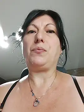 Chatroom XXX en direct de LeillaaX