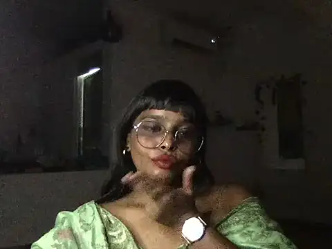 raveena_hot: онлайн-секс-чат