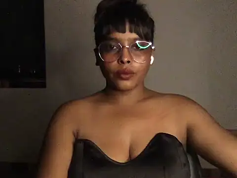 raveena_hot Chat XXX in diretta