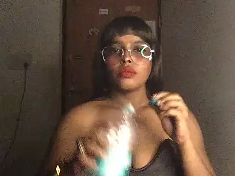 raveena_hot Chat XXX in diretta