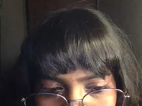 raveena_hot 现场XXX聊天