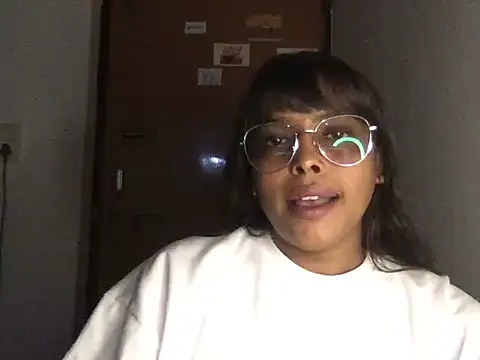 Sembang XXX Secara Langsung raveena_hot