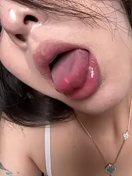 pupu_ 在線直播表演
