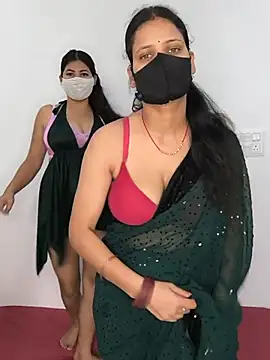 Show modela Velvett_vixens na web-kameri