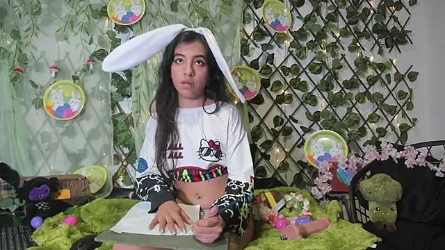 LittlePeach_'s Webcam Show