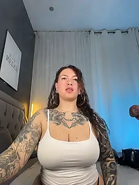 Tattitude_n Live XXX chat