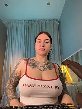 Tattitude_'s Webcam Show