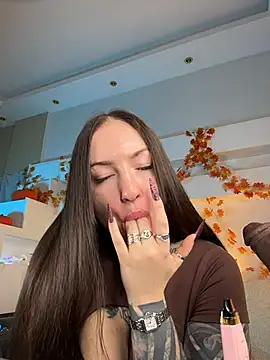 Tattitude_ Live XXX-Chat