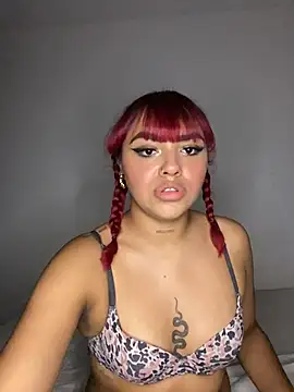 Ashley_Bradley_ XXX чат на живо