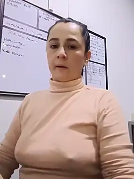 Sex_Annie Chat XXX in diretta