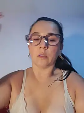 دردشة Sex_Annie الجنسية المباشرة