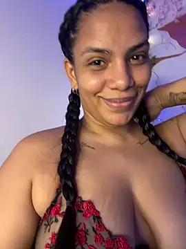 แชท XXX สดของ ArielleMillerr-