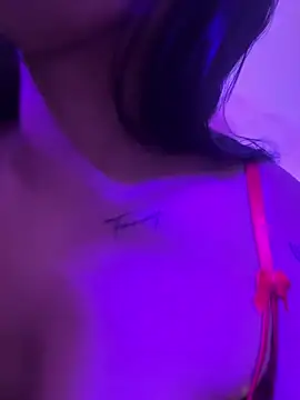 โชว์เว็บแคมของ ArielleMillerr-
