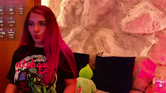 bella_mush's Webcam Show