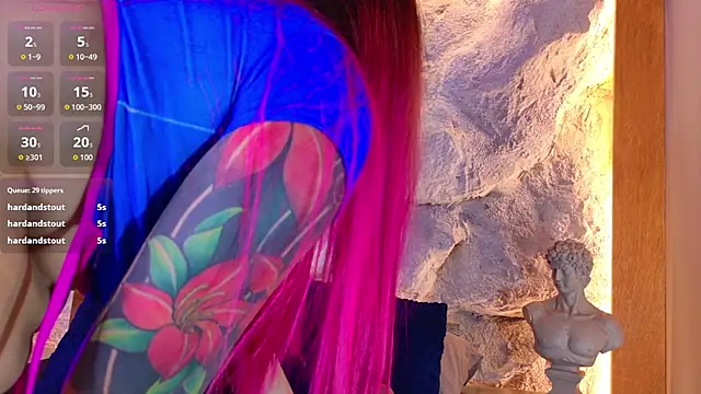 bella_mush's Webcam Show