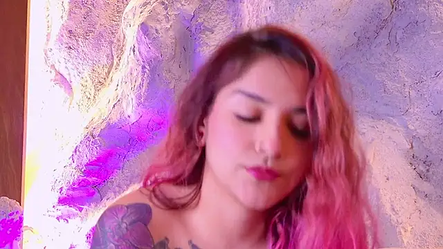 bella_mush Adlı Modelin Canlı XXX Sohbeti
