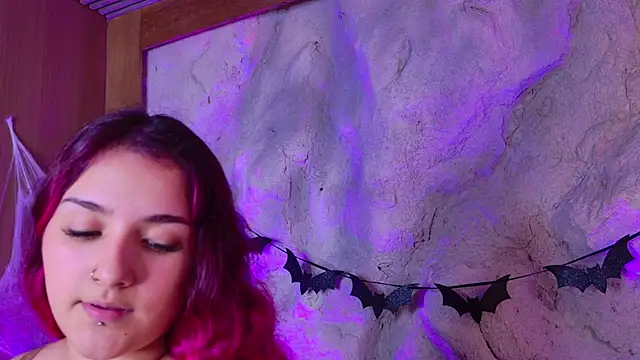bella_mush Adlı Modelin Canlı XXX Sohbeti