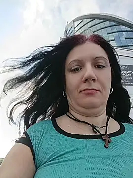 Show modela kotkite na web-kameri