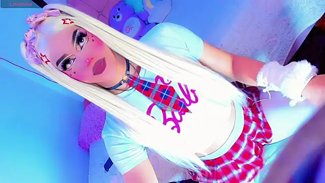 הופעת וובקאם של Shiaki_04