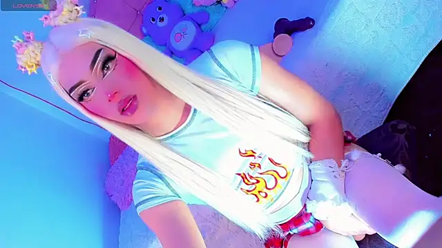 Shiaki_04 Show in webcam