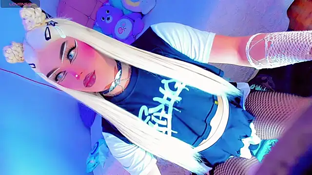 Shiaki_04 Show Webcam