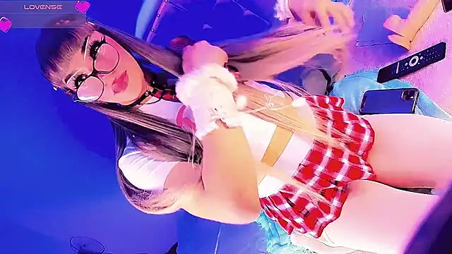 הופעת וובקאם של Shiaki_04