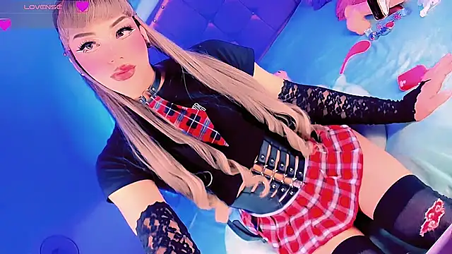 Pokazy przed kamerką – Shiaki_04