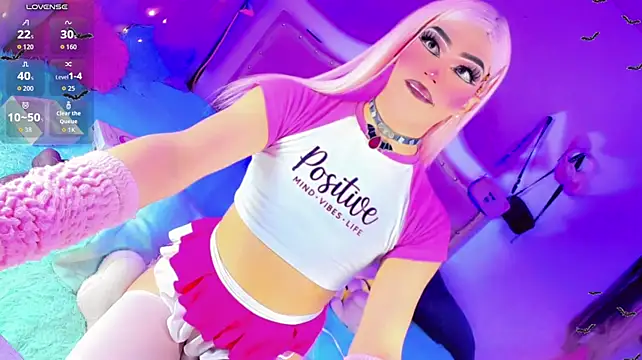 Shiaki_04 Adlı Modelin Web Kamerası Şovu