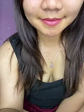 Sunset-yll's Live XXX Chat