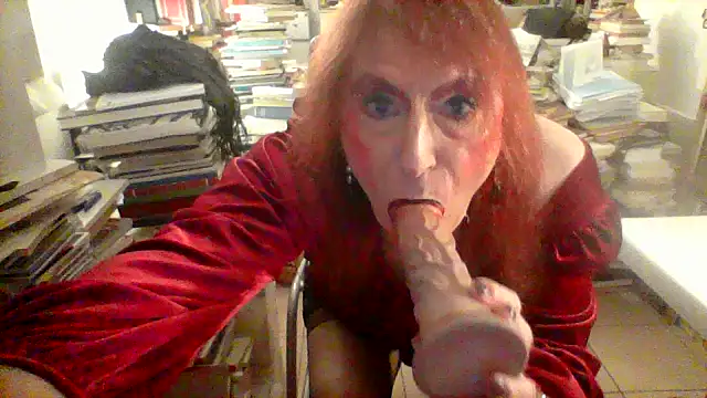 LianeDargueil Webcam Show