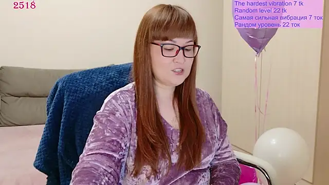 BIGbootyFOXX – Kamerová šou