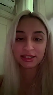 Kylie_One Webcam show