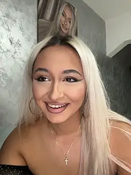 Kylie_One Webcam show