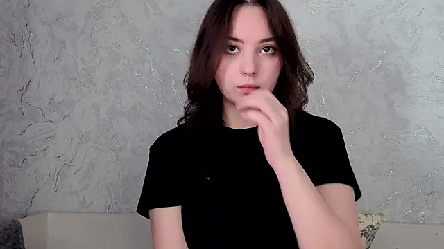 צ'אט XXX בשידור חי של moonjane