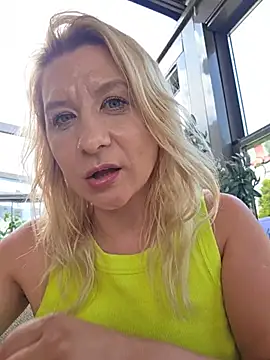 KaylinJann Webbikameraesitys