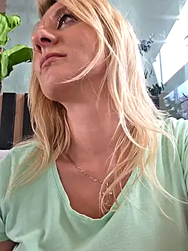 KaylinJan's Webcam Show