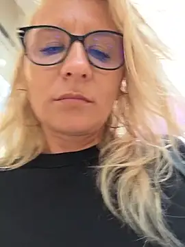הופעת וובקאם של KaylinJan