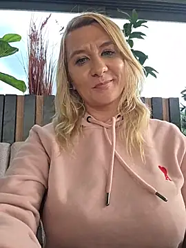 KaylinJann Webbikameraesitys