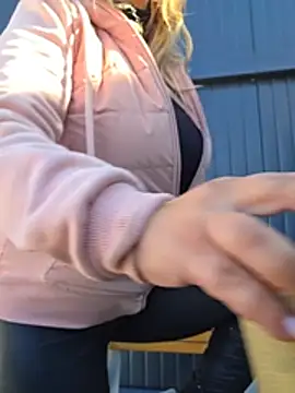 Show modela KaylinJan na web-kameri