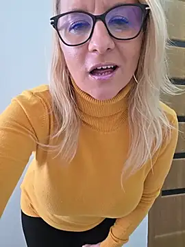 KaylinJan Chat XXX in diretta